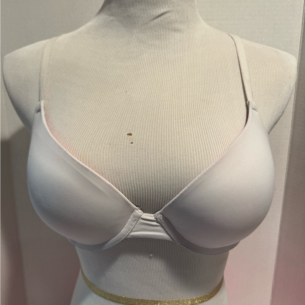 Victoria's Secret Classic White Bra push up